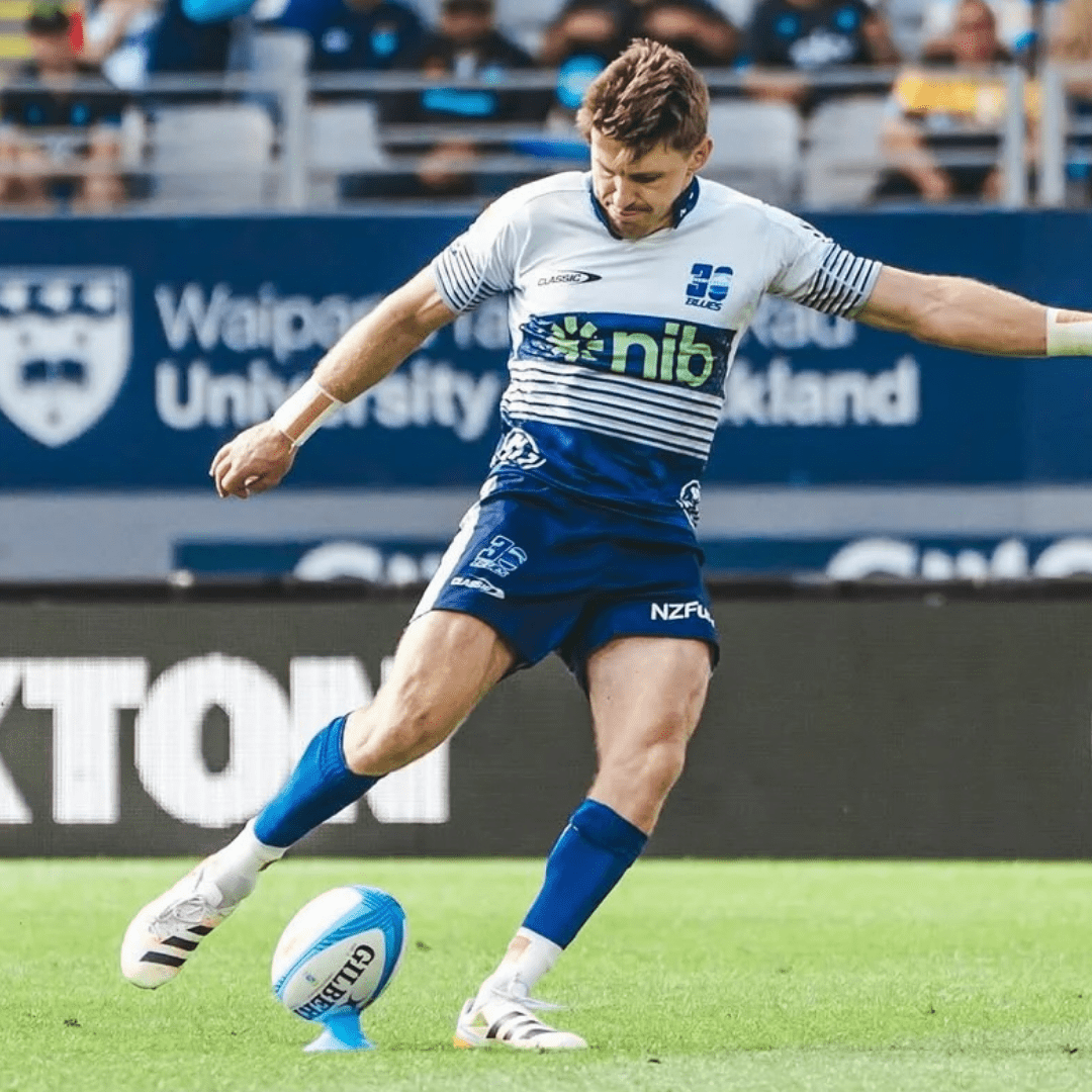 20 Years Old or 144 Test Caps. Same Kicking Tee. - Rugby Bricks