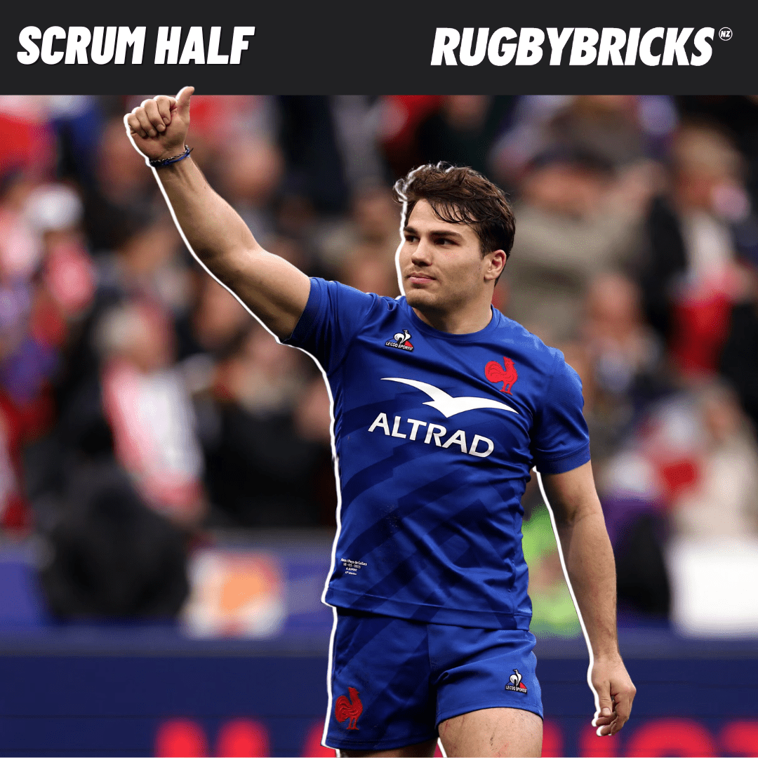 Can a Scrum Half Score? - Rugby Bricks